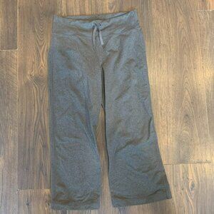 Lululemon Relaxed Fit Crop II Size 6